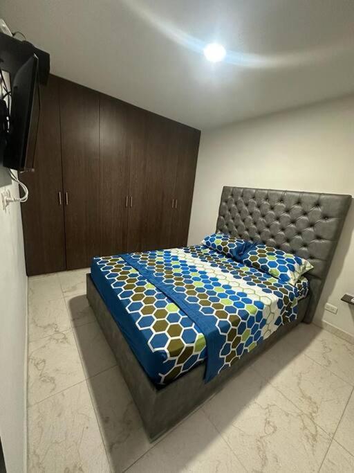 Апартаменты Apartamento Ubicacion Muy Central Кукута Экстерьер фото